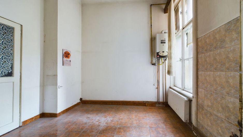 Apartament generos în zonă centrală cu clădiri istorice! - Poză 4