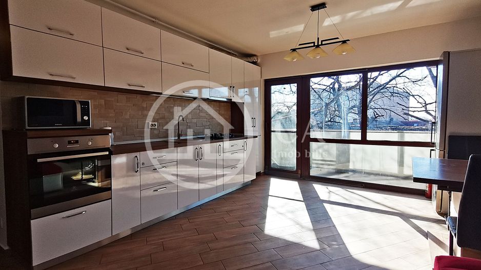 Apartament cu 3 camere de inchiriat in zona Centrala, Oradea - Poză 1