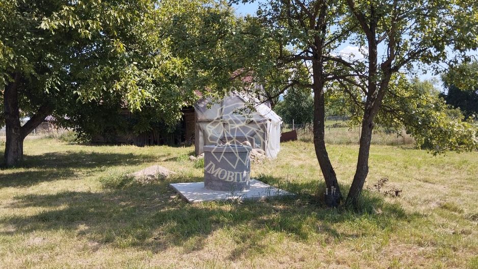 Casa 110 mp 7 incaperi-teren 3850 mp-anexa-Dorolea, 15 km de Bistrita - Poză 4