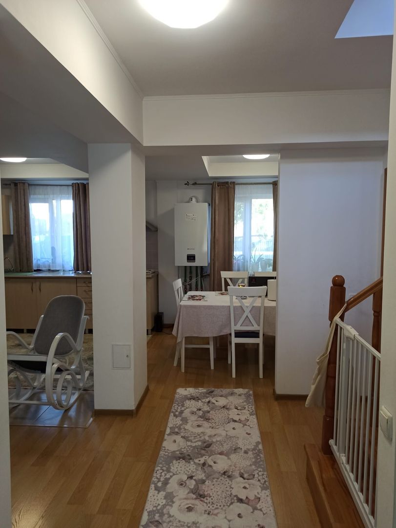 vila triplex,deosebita,mob-util partial/complet/Frumusani-Calarasi - Poză 44