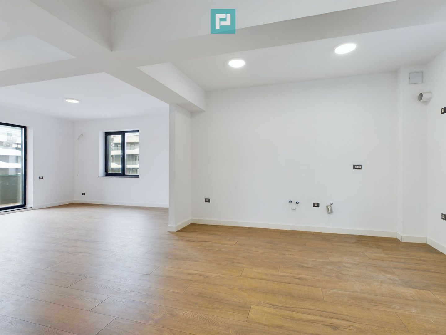 Penthouse Elegant de 4 Camere cu Terasă Panoramică, Bulevardul Pipera - Poză 3