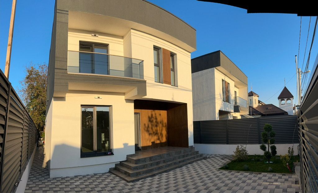 Vile moderne P+1 strada Jiului în oraș Voluntari - Poză 1