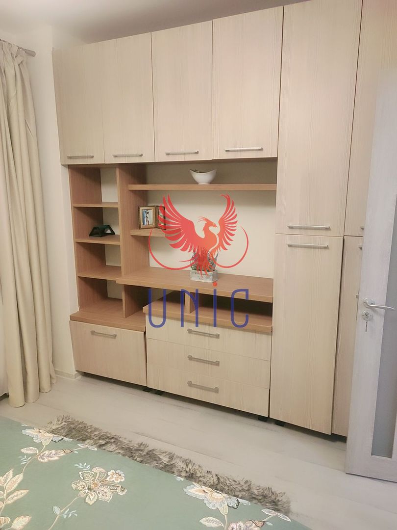 Apartament 3 camere decomandate, 500 Euro - Poză 3