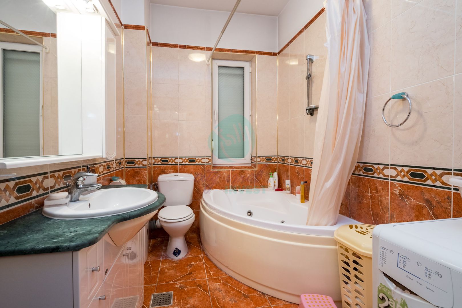 Vila spatioasa in zona Erou Iancu Nicolae - British School - Poză 14