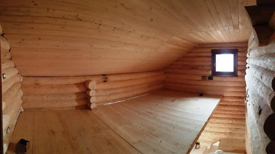 CASĂ INDIVIDUALĂ structură din lemn, zona Ciușmeaua Moldovencei; - Poză 9