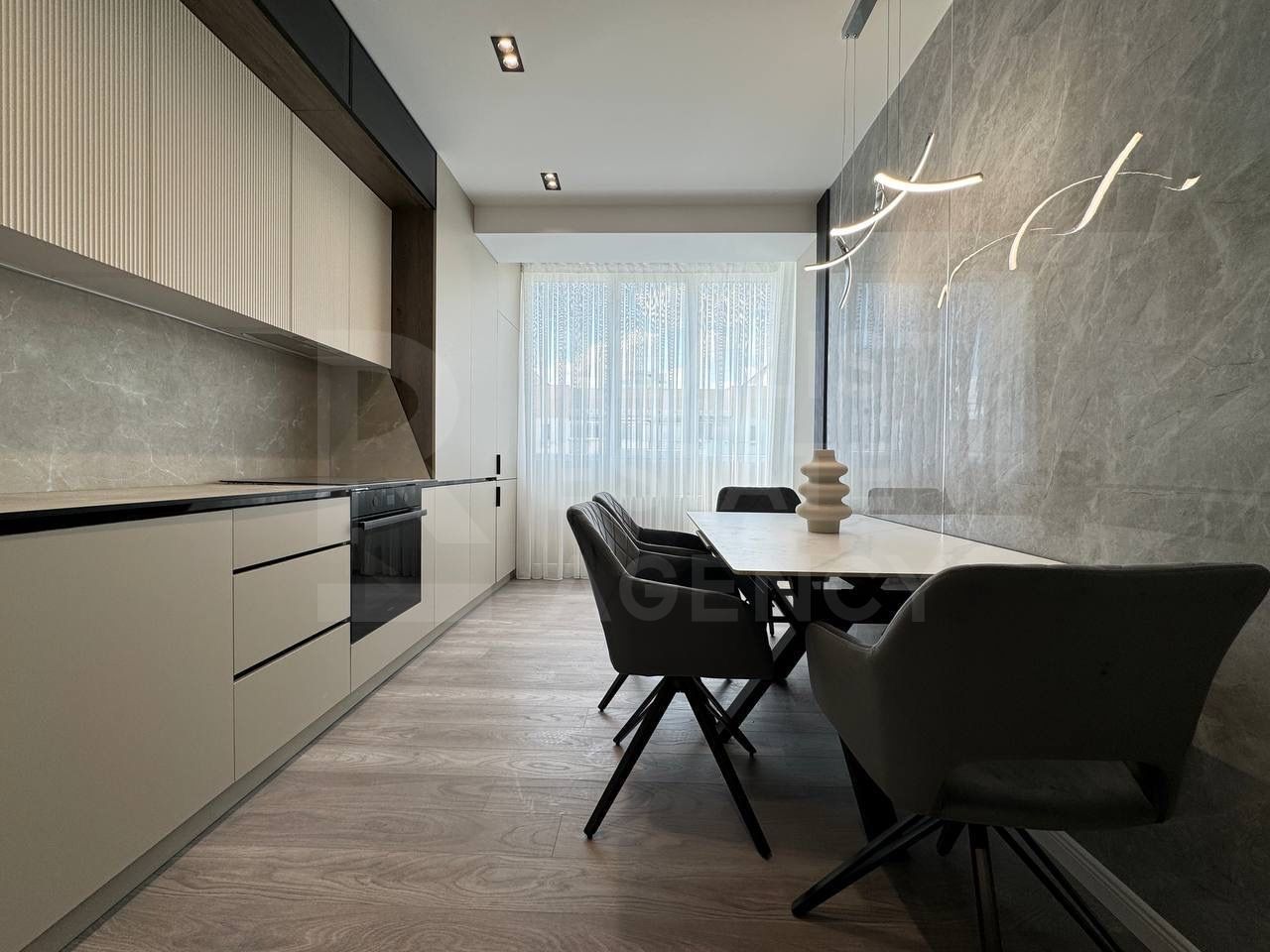 Vânzare, apartament, 3 camere, str. Nicolae Milescu Spătaru, Ciocana - Poză 2