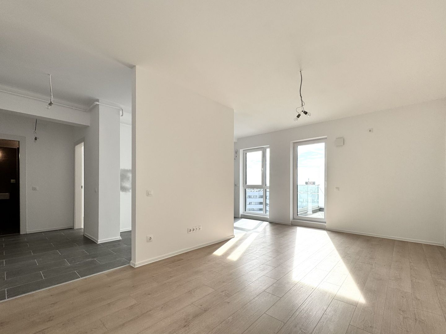 Apartament 3 camere Zona Mall Colosseum-Lacul Străulești - Poză 6