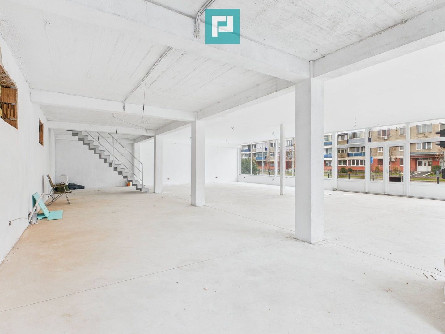 Spațiu comercial 200mp + 90mp mansarda - Cantemir - Poză 4