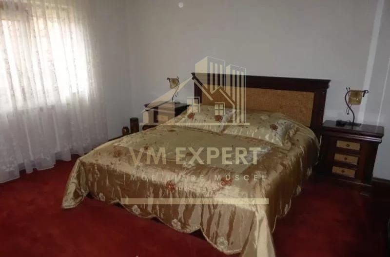 VILA 8 CAMERE, TEREN 511 MP, CENTRU CAMPULUNG - Poză 8