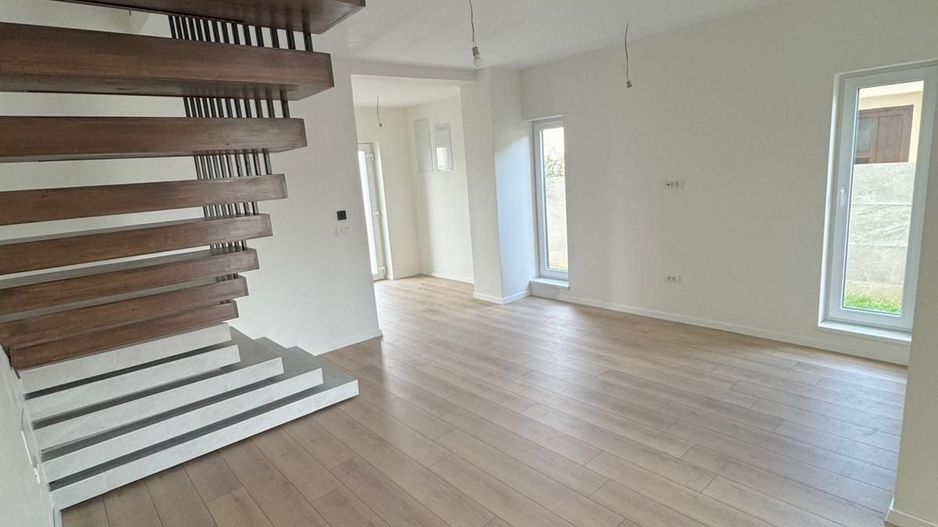 4 CAMERE, DUPLEX MODERN, SAG - Poză 1
