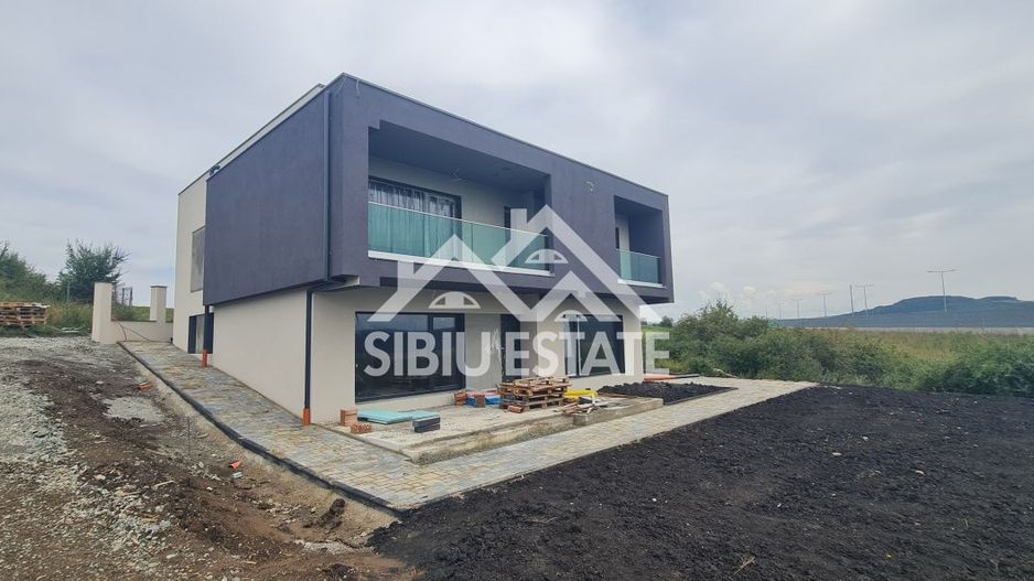 Casă individuală  deosebită, finisată Șelimbăr, Cartierul Tineretului - Poză 9