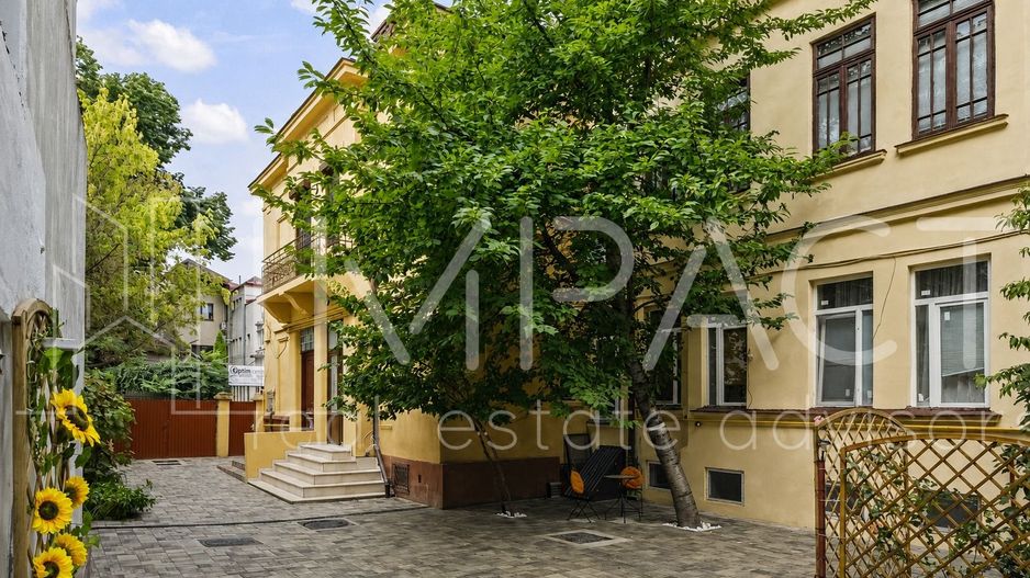 APARTAMENT DEOSEBIT CU 3 CAMERE IN VILA || CURTE - Poză 19