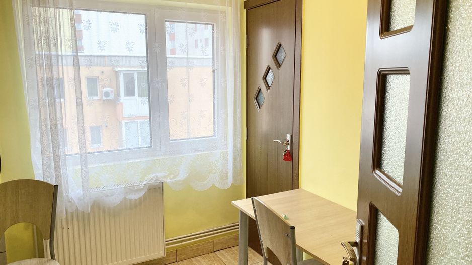 Vlahuta, garsoniera sectiune mare - Poză 3