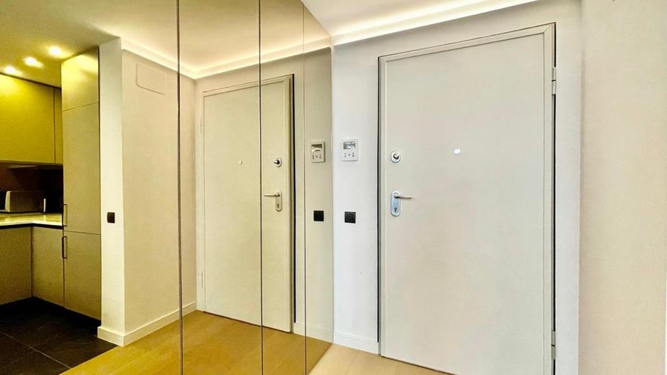 ONE HERASTRAU TOWER, finisaje lux,  loc de parcare - Poză 8
