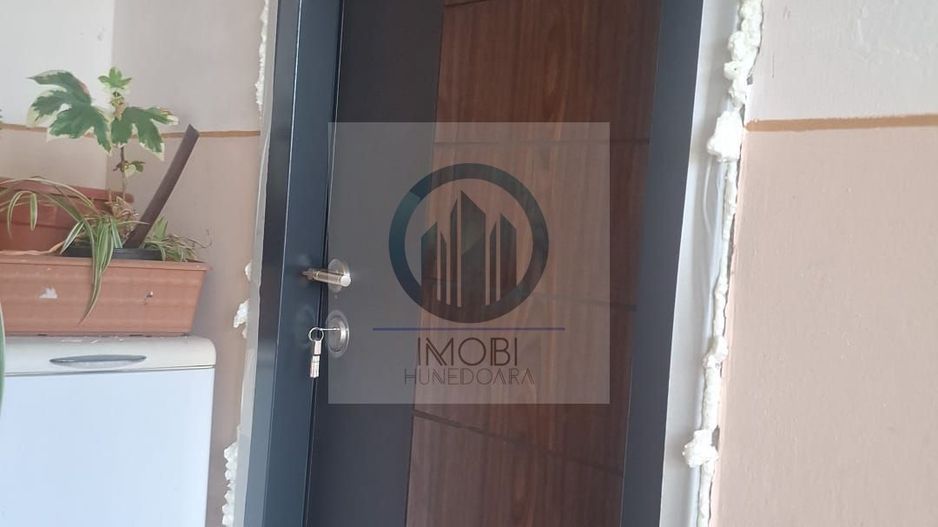 Apartament 2 camere decomandat situat Deva, strada Maraști etaj 4 - Poză 10