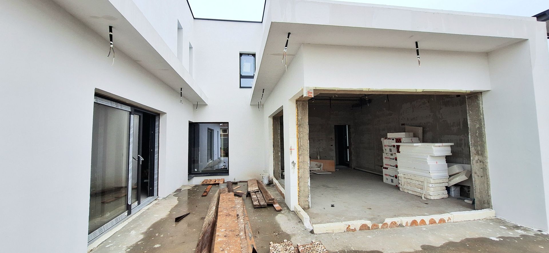 Locuinta individuala in stil contemporan - Poză 1