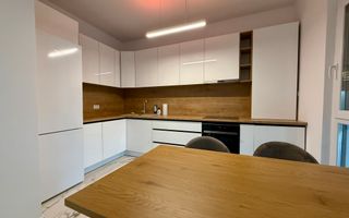 Duplex despartit prin garaj cu 5 camere  |  Dumbravita - Poză 5