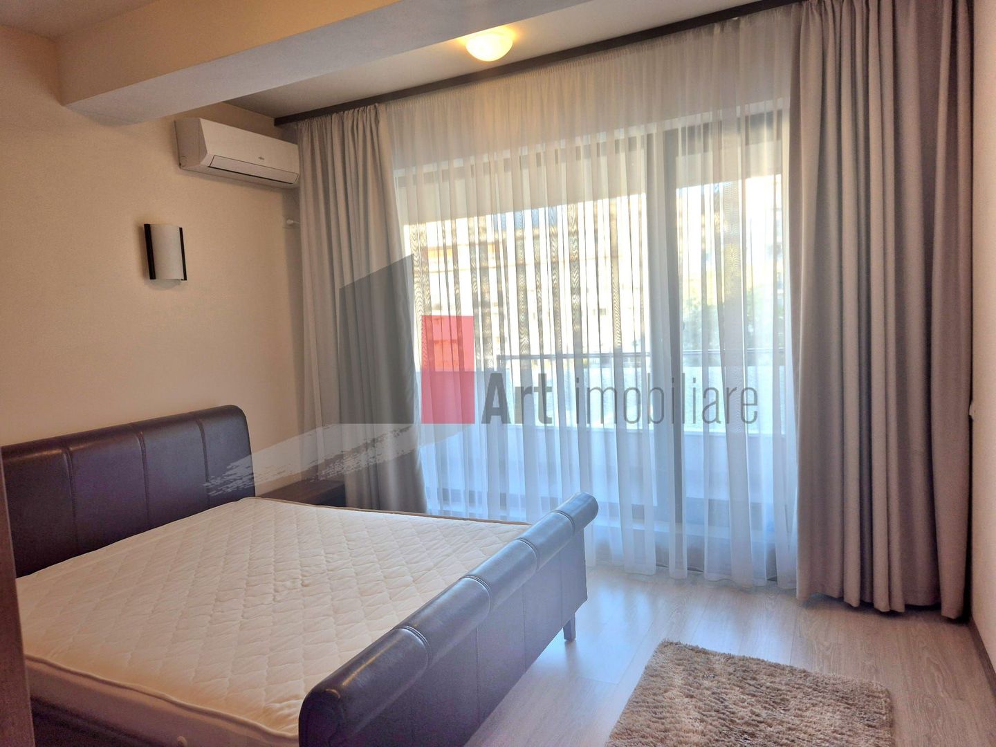 Apartament cu 2 camere de inchiriat-Unirii-Alba Iulia-cu centrala - Poză 3