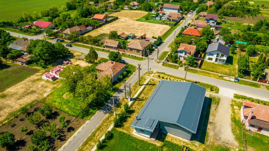 Casă cu potențial în Iratoș - Poză 9