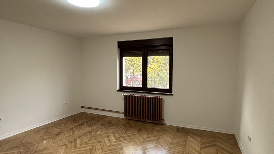Apartament generos la casa,zona Bogdanestilor - Poză 19