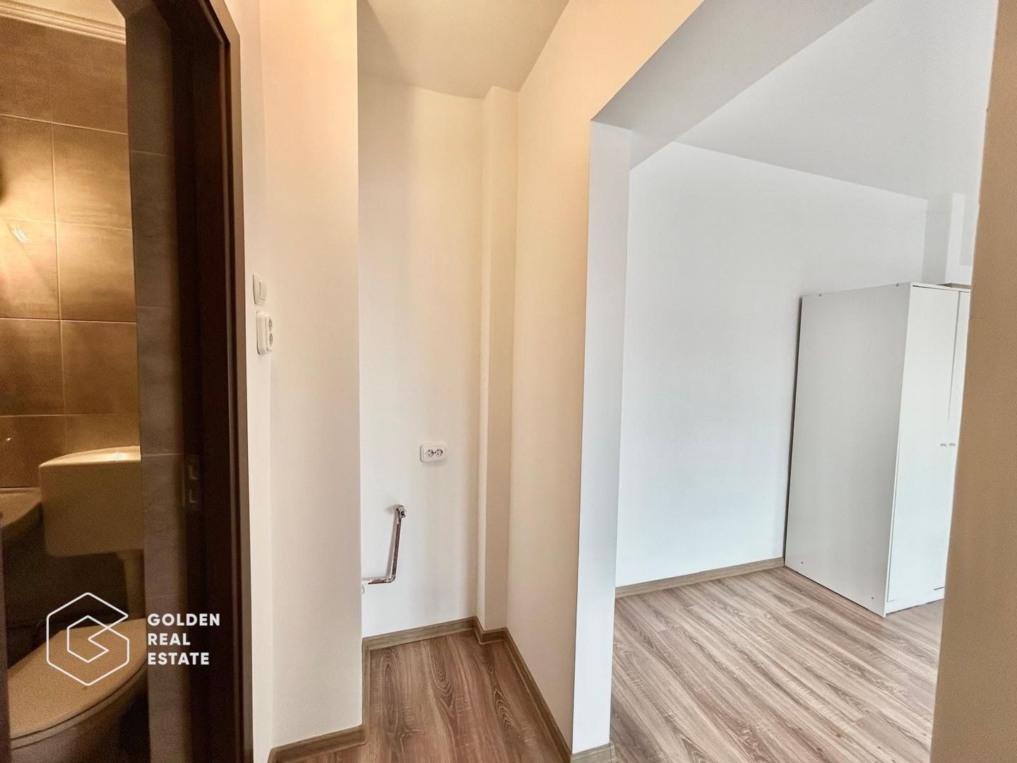 Apartament 3 camere, decomandat, zona Micalaca - Poză 9