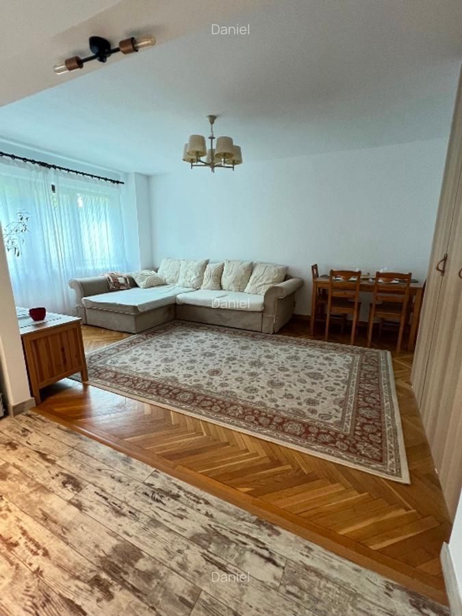 Apartament 3 camere politehnică - Poză 2