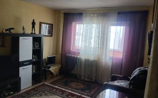 Vând apartament 3 camere, Campia Libertatii - Poză 1