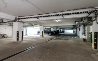 4 camere| semineu| piscina interioara | sauna | sala de sport| parcare - Poză 30