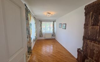 VILA 5 CAMERE, TEREN 4520 MP, LERESTI, ARGES - Poză 6