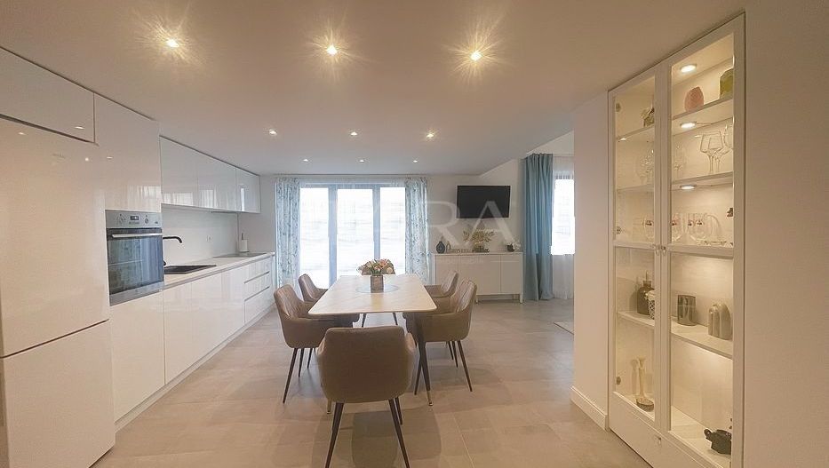 Apartament premium cu 3 camere, ultrafinisat, Edgar Quinet. - Poză 1