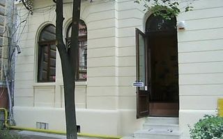 Spatiu pretabil activitati comerciale sau birouri in zona centrala! - Poză 2