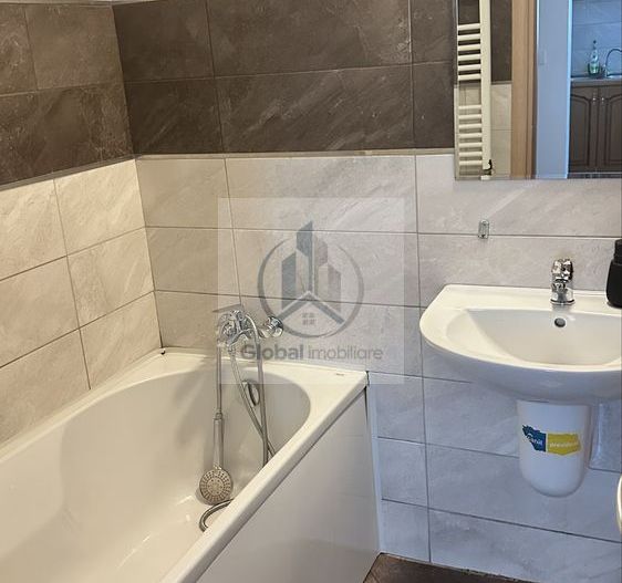 Închiriez Apartament 2 Camere + Loc Parcare Privat Dimri Residence - Poză 7