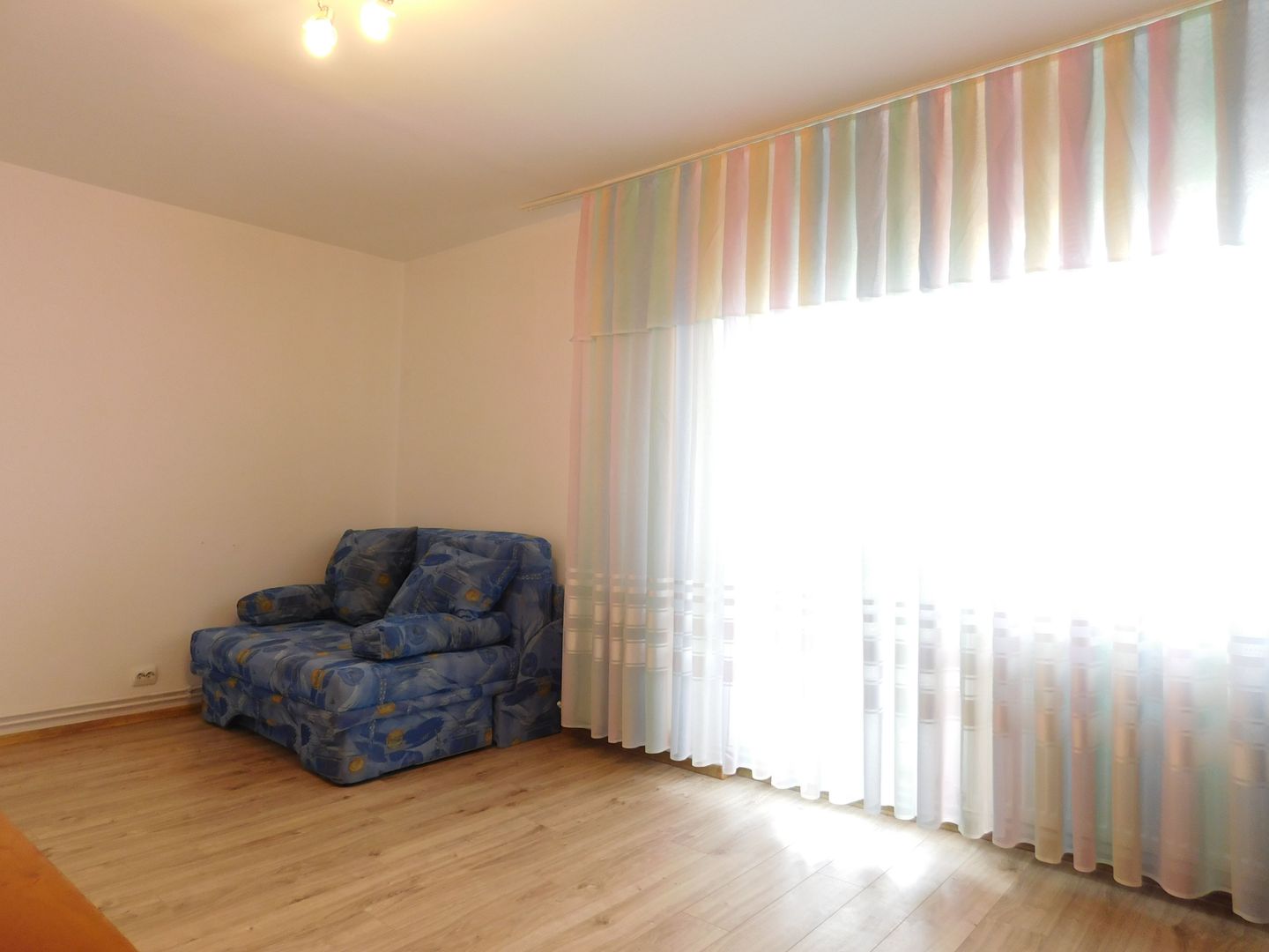 De închiriat apartament 2 camere decomandat, Zorilor - Poză 2