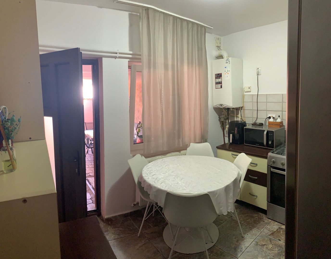 CASA cu 3 CAMERE  langa Piata Rahova, Strada Ghiocului Nr 5 - Poză 9