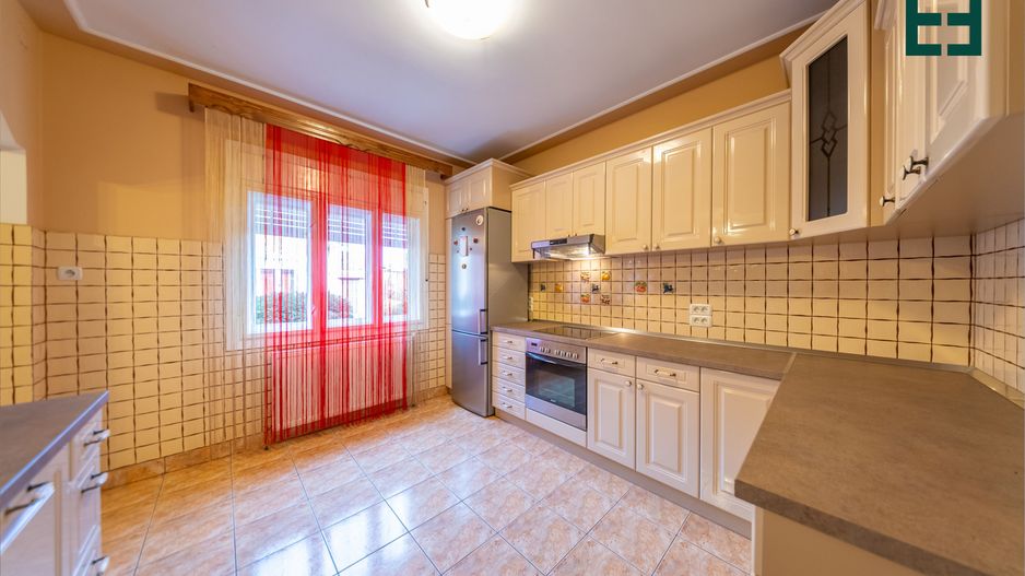 Casă 10 camere cu destinații multiple -  Pâncota - Arad - Poză 4