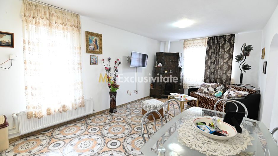 Doua case de vanzare in Carcea | 1.066 mp teren | 0% Comision - Schiță 13