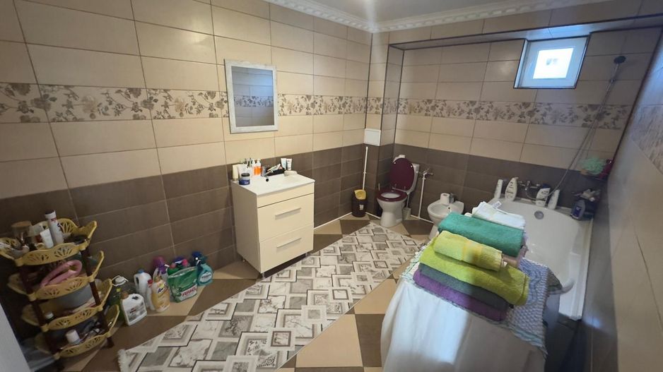 CASA SPERANTEI, TOATE UTILITATILE, MOBILATA, STATIE STB, COMISION 0% - Poză 9