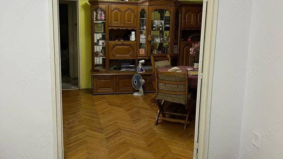 Vând apartament 2 camere, Carpați 2 - Poză 9