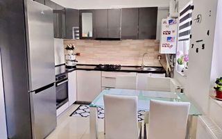 Apartament cu 2 camere de vanzare in zona centrala - Poză 2