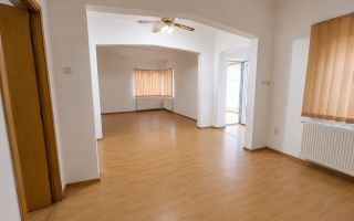 Spațiu comercial de închiriat | Ploiesti | Str. Mircea cel Bătrân - Poză 3