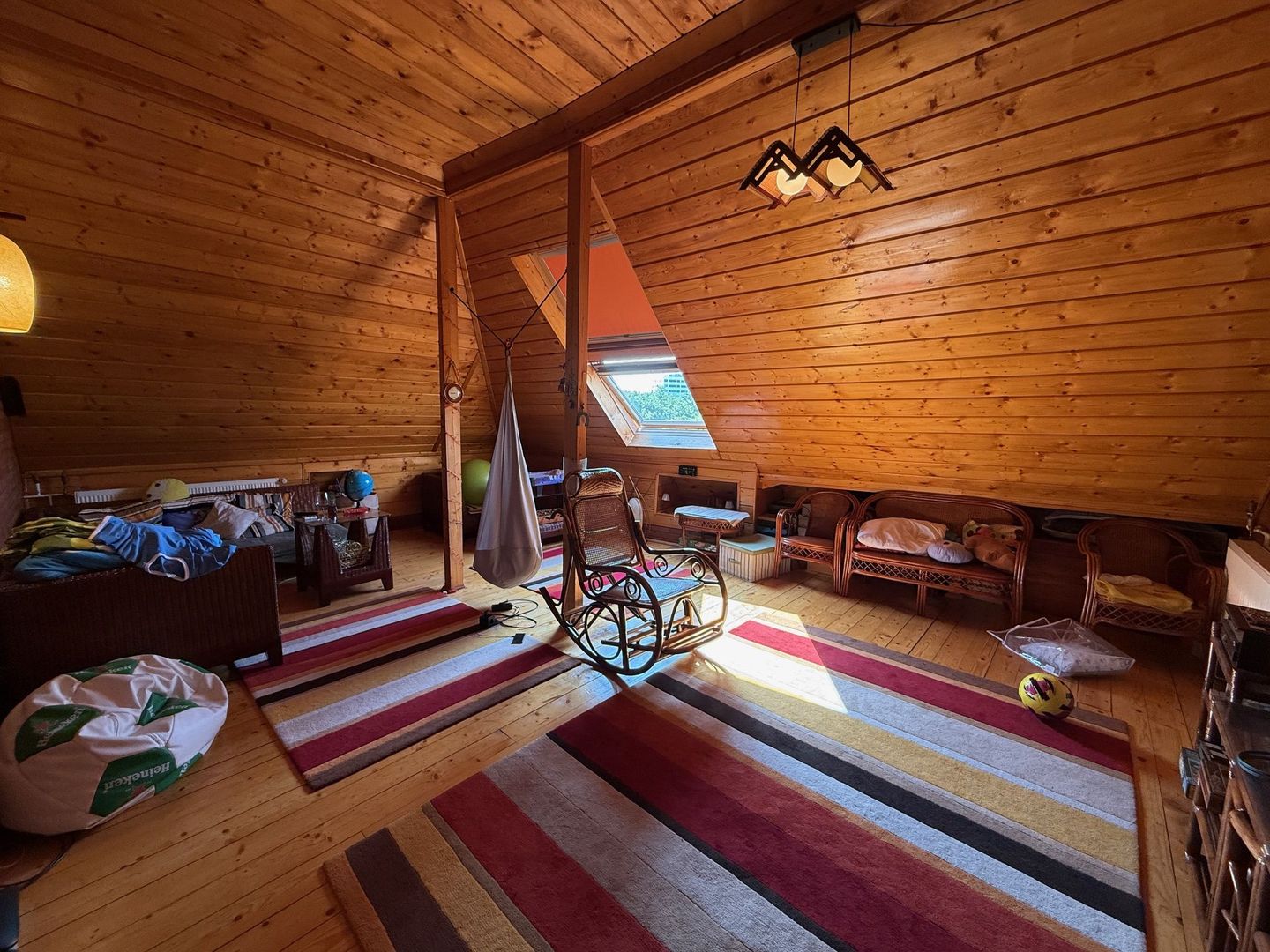 VILA LOCATIE UNICA GRADINA ICOANEI - Poză 12