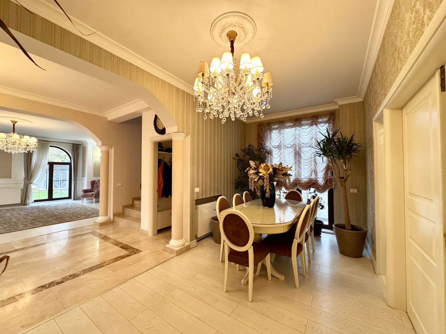 Vila lux cu 1000 mp teren pe Erou Iancu Nicolae langa Jolie Ville - Poză 8