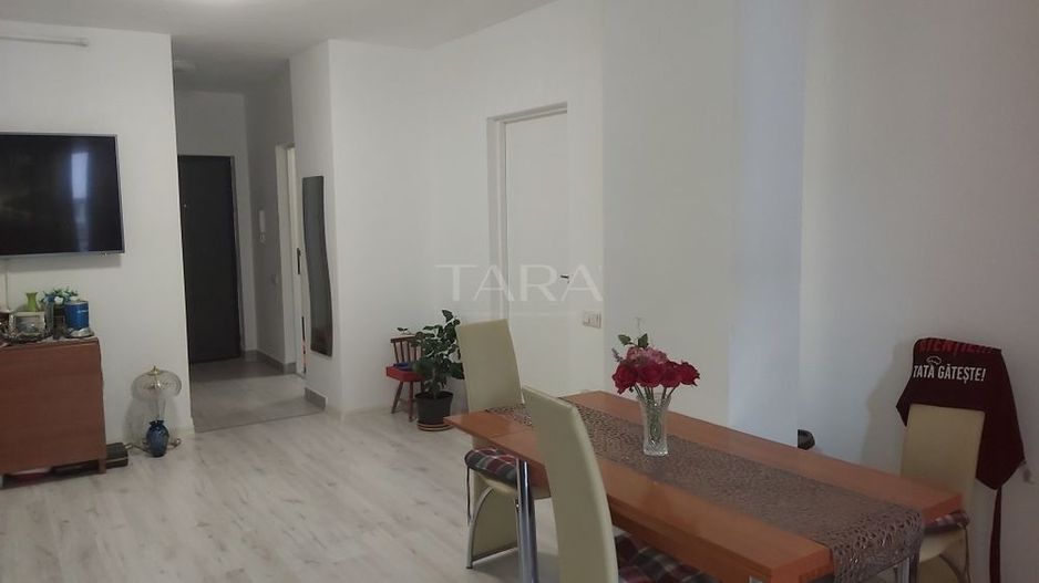 Apartament cu 2 camere, zona linistita, finisat recent. - Poză 1