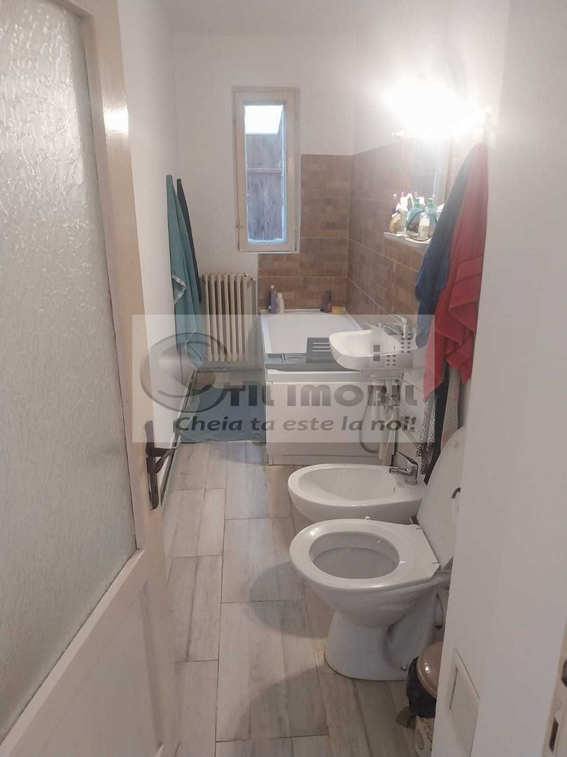 Apartament la casa, curte proprie, , Podul de Fier - Poză 5