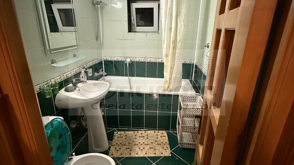 Apartament 3 camere decomandat de închiriat – Păcurari - Poză 7