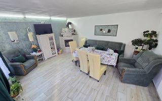 Casa 7 camere 3 bai 2 intrari Zona Garii - Poză 1