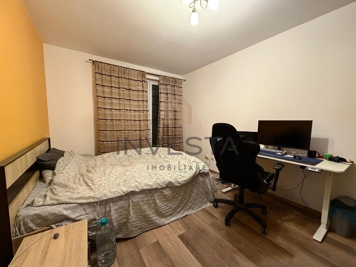 Apartament cu 3 camere in spate la FSEGA, strada Venus ! - Poză 5