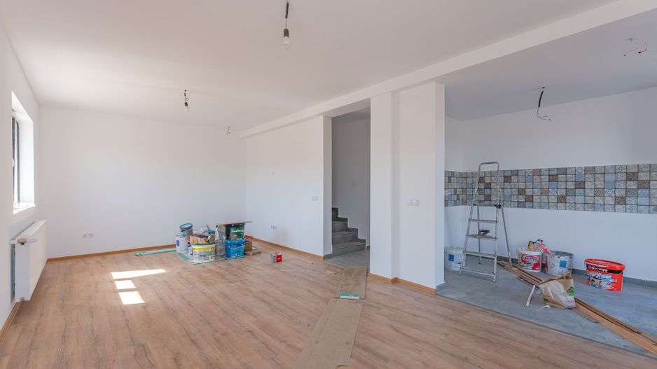 Casa individuala in Cristian compusa din 5 camere - Poză 13