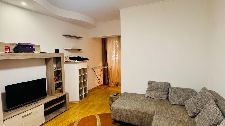 Garsoniera parter langa strandul Iosia din Oradea - Poză 1