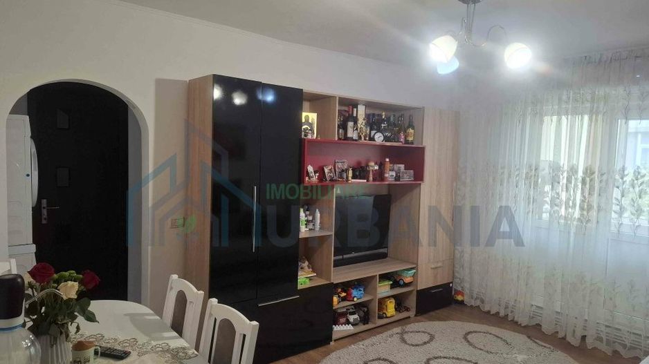Apartament 3 camere, etaj 3/4, zona Metalurgie, Iași - renovat complet - Poză 2
